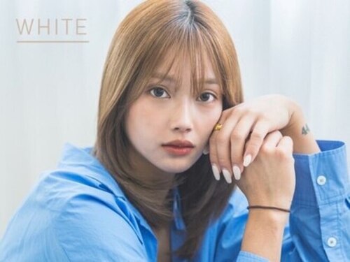 アンダーバーホワイト 大阪上本町店(_WHITE)(大阪府大阪市天王寺区上本町6-7-2 上六三和会館2F)