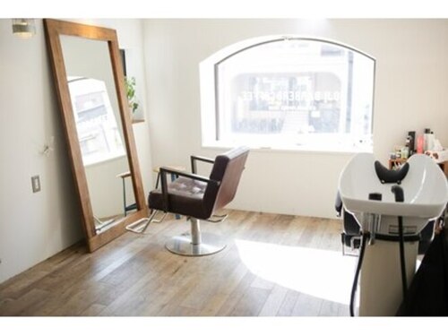 ジョージアンドジジ アドラーブルヘアサロン(Joji AND JiJi adrable hair salon)(大阪府大阪市都島区東野田町5-3-28)