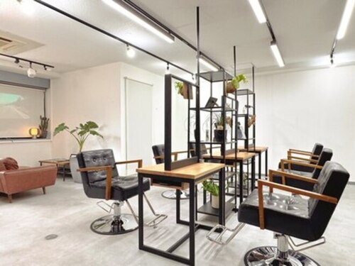 ザパーク(THE PARK)(大阪府大阪市中央区谷町3-2-12 エルコート谷町4F)