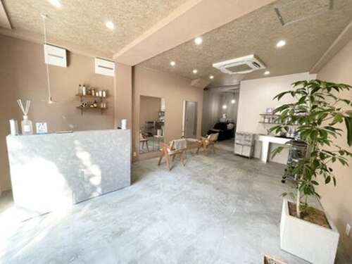 レトン(leton)(大阪府大阪市福島区野田3-13-20 野田テラス2 1F)