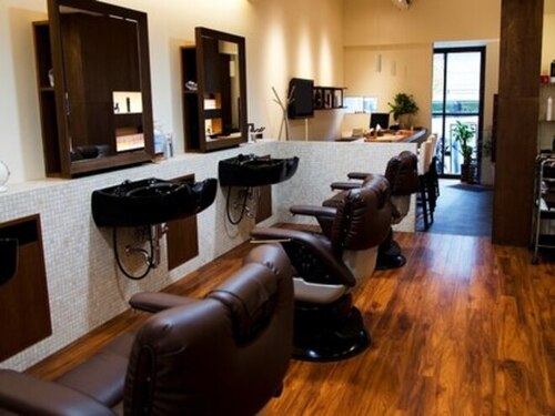 エーゼット(MEN'S HAIR AZ)(大阪府大阪市淀川区西中島6-3-32第2新大阪ビル103)