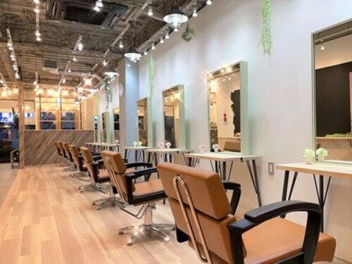 アグ ヘアー ロッジ 蒲生四丁目駅前店(Agu hair lodge)(大阪府大阪市城東区今福西1-9-12 アッシュコート城東1階)