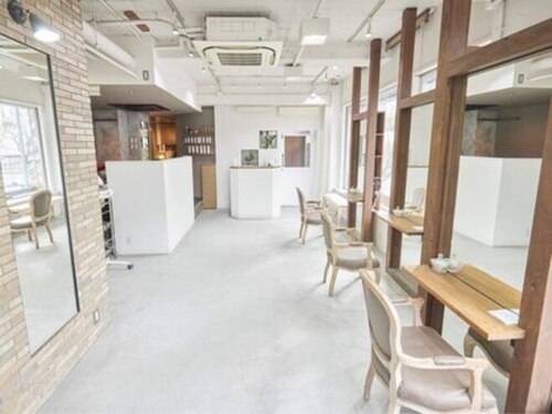 リタ ヘアー(rita hair)(大阪府大阪市中央区上本町西5-3-9 上本町ブルースタービル2F)