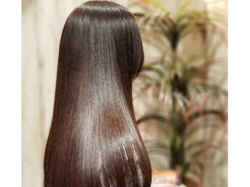 サロンドミッチェル(salon de mitchel)(大阪府大阪市中央区西心斎橋1-8-1 心斎橋アトリアムビル203)