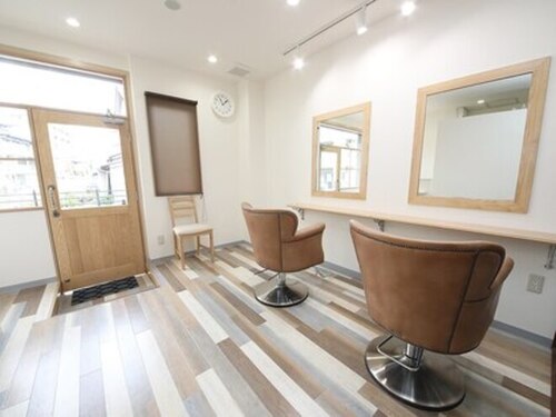 リレア ヘア サロン(RELAIR hair salon)(大阪府大阪市東淀川区小松4-6-5 サンテルコホワイトハイツ1F)
