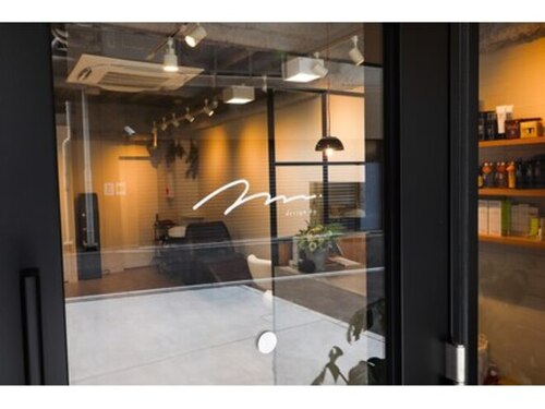 エヌ(nnn.)(大阪府大阪市北区浮田1-5-13TOYOTOMIpremium梅田1F)