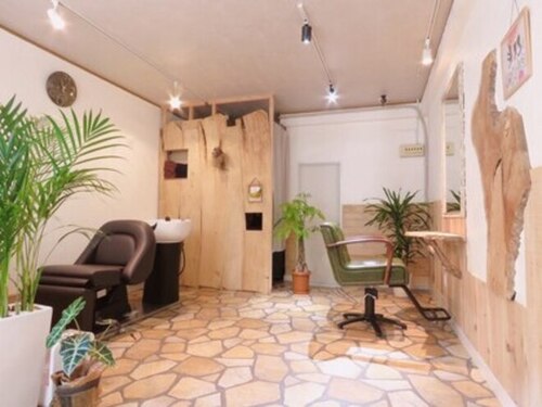ヘアーアトリエ メール(hair atelier mer)(大阪府大阪市天王寺区夕陽丘町4-15 夕陽丘イーストハイツ1F)