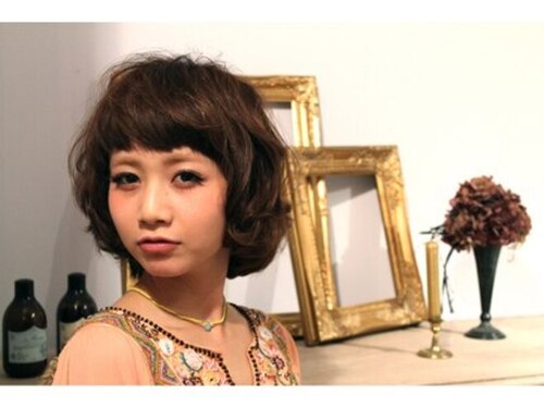 エジル(ozil.)(大阪府大阪市西区北堀江1-11-5 RE-018 (アールイーゼロイチハチ) 4F (旧:柴田ビル))