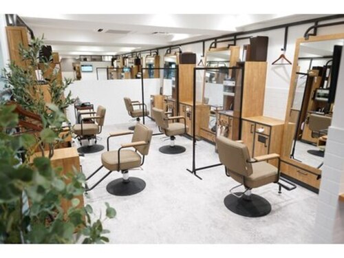 キュービープレミアム 阪急梅田茶屋町口店(QB PREMIUM)(大阪府大阪市北区芝田1-1-2 阪急大阪梅田駅茶屋町口改札外2F)