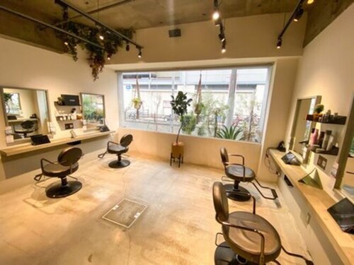 ヘアメイク マージ(hair make merge)(大阪府大阪市東住吉区針中野3-9-24横井ビル1階)