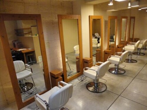 ナップル ヘアー(NAPUL hair)(大阪府堺市北区百舌鳥本町1‐2‐1 エスコート本町101)
