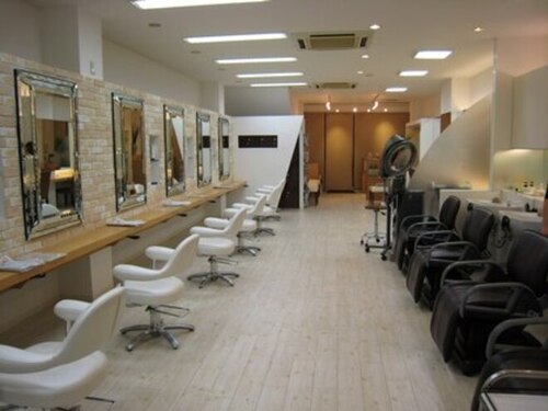 ヘアーブランシェ 貝塚店(HAIR Branche)(大阪府貝塚市近木町8-24)