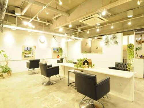 ヘアーサロン フェリシアス(hair salon Felicias)(兵庫県神戸市須磨区妙法寺字蓮池366-20)