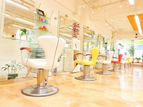 ナショナルビューティーサロン(National Beauty Salon)(兵庫県尼崎市南塚口町2-12-21 2F)