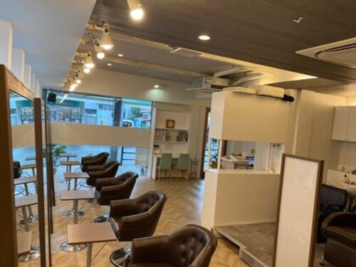 アズヘアー(a z.hair)(兵庫県尼崎市武庫元町2‐20‐1)