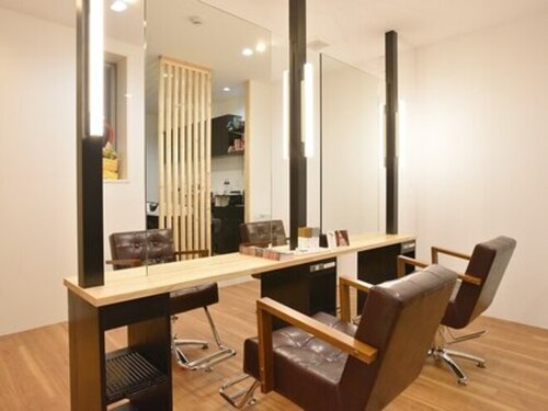 エーケー ヘアー(AK hair)(兵庫県尼崎市南塚口町1-4-3 青楓館1F)