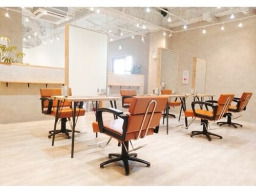 アグ ヘアー オアシス あやめ池南店(Agu hair oasis)(奈良県奈良市あやめ池南1-3-14 H&Mマンション 1F)