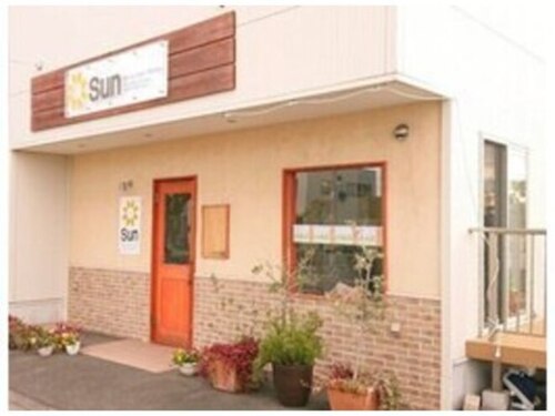 サンデイリーヘアサロン(Sun Daily Hair Salon)(岡山県岡山市南区築港新町2-7-32)