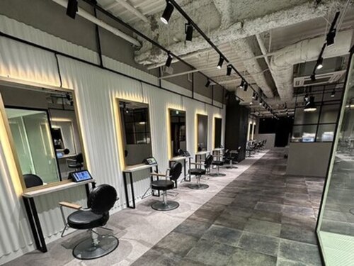 ラフィス ヘアー クラン 広島本通店(La fith hair clan)(広島県広島市中区本通9-34 キショウ堂ビル 3F)