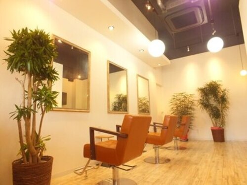 ヘアサロン エン(HAIR SALON EN)(徳島県徳島市下助任町3-1-2トクモトビル1F)