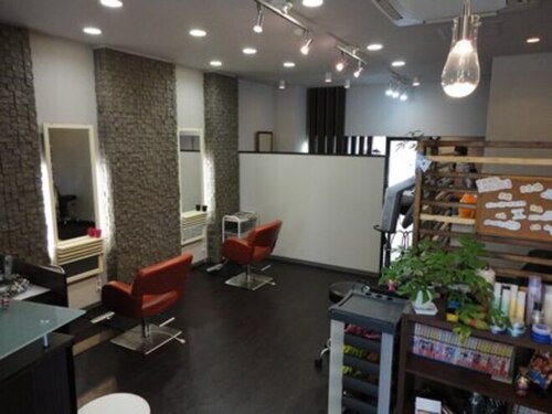 ヘアーズ サロン フルクラム(HAIR'S SALON FULCRUM)(福岡県北九州市小倉北区金田1‐1金田公団6‐107)