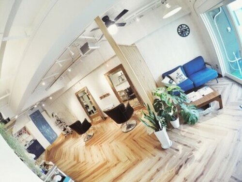 ブルーチ オーセンティック ヘアー(BLUECH Authentic Hair)(福岡県北九州市戸畑区中本町8-4 トーケン設計戸畑駅前ビルI 2F)