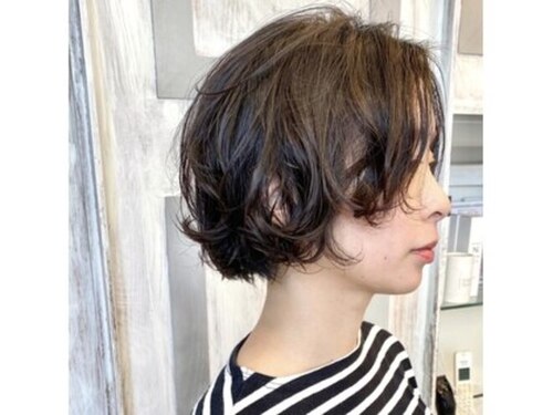 ヘアメイクギャラリー ゴシップ(HAIR MAKE GALLERY GOSSIP)(福岡県福岡市中央区天神2-4-16 5F)