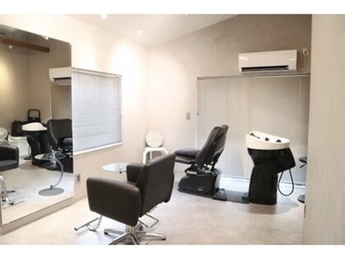 リアンヘアー(Lian hair)(福岡県福岡市早良区西新5-2-26 西新KFMビル2D)