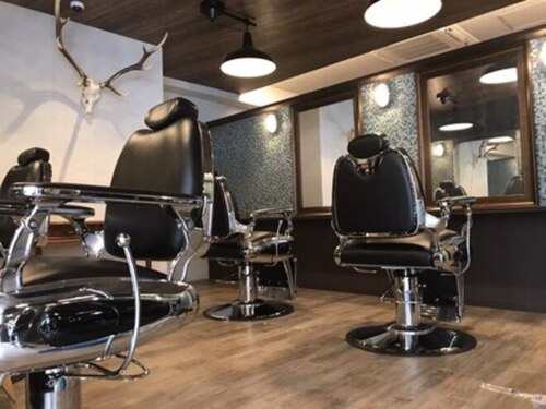 ワンワンオー バーバーショップ 長浜店(@110 BARBER SHOP)(福岡県福岡市中央区長浜2-5 港ビル107号 )