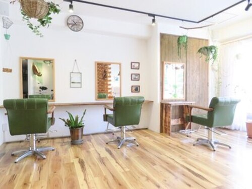ホロホロ ヘアーデザイン(holoholo Hair Design)(福岡県福岡市早良区祖原16-16MAICA西新101)