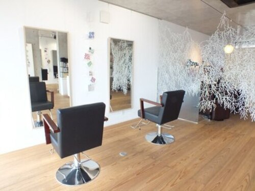 ヘアーメイク アンミ(hair make anmi)(福岡県福岡市中央区六本松2-10‐2‐2F)
