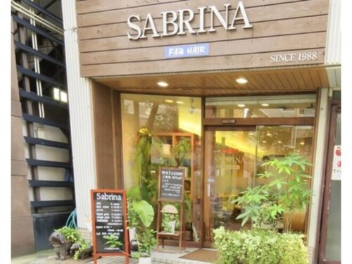 サブリナ(SABRINA)(福岡県福岡市南区大橋4-2-1 仲西ビル1F)