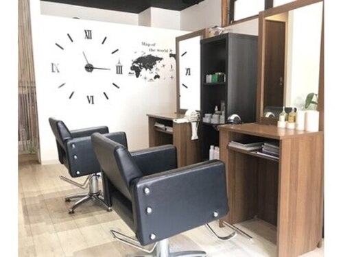 トリプル ケー ヘアーワールド(TRIPLE K hair world)(福岡県福岡市博多区美野島1-9-8 ロマネスク博多駅前アネックス1F)