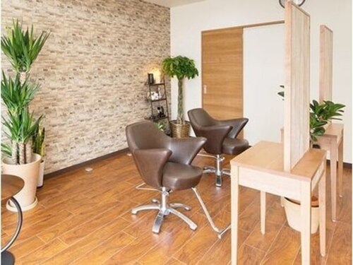 ベルナヘアー(BERNA hair)(福岡県福岡市博多区千代4-1-2 ラクレイス県庁口1F3)