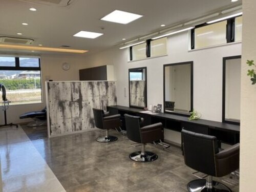 サロン デ ベジェッサ グランツ(salon de belleza Glanz)(福岡県糟屋郡宇美町井野407-1)