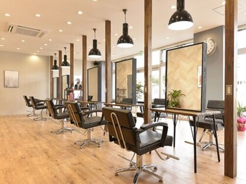 アグ ヘアー キチ 佐賀店(Agu hair kichi)(佐賀県佐賀市本庄町本庄574-1 ファームリーブ2 1F)