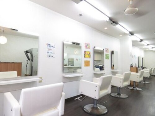 ウーア(Hair Salon UA)(長崎県長崎市平和町11-12-1F)