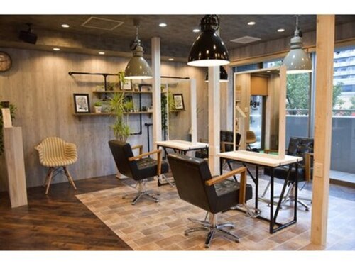 アグ ヘアー リアック 騎射場店(Agu hair riach)(鹿児島県鹿児島市荒田2-76-11 リッチリバー壱番館203)