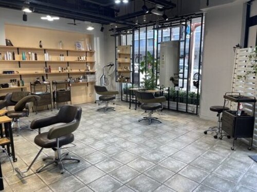 ヘアーサロントヤマ 天文館店(Hair salon Toyama)(鹿児島県鹿児島市東千石町16-7 菊屋ビル1F)